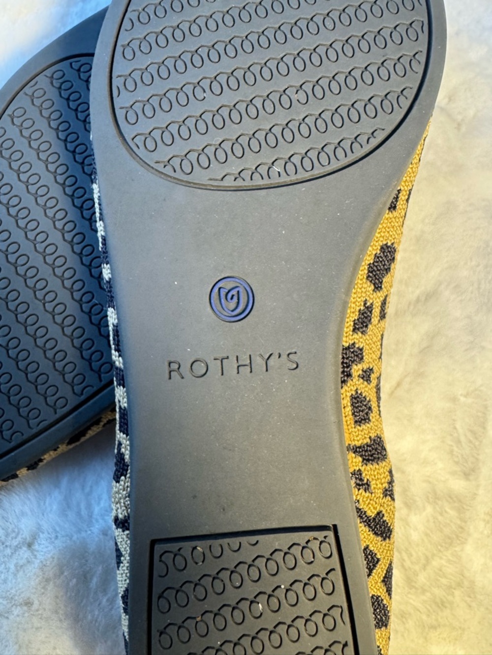 Rothy's Leopard Print Pointed Toe Flats Size 9 - Picture 6 of 9